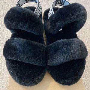 Ugg Women's Oh Yeah Sheepskin Slippers in black. Sz US6, UK4, EU37, JP23